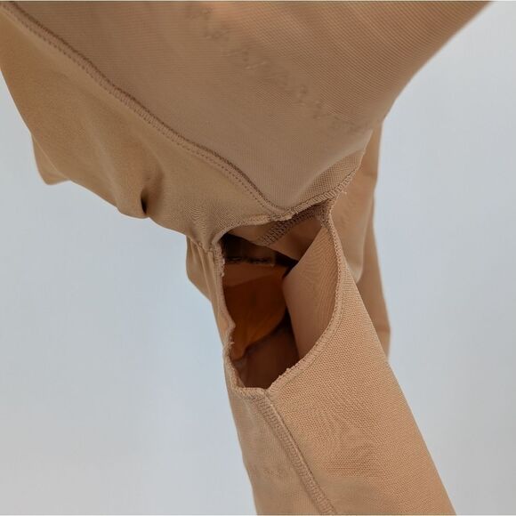 Tommy tuck body shaper - Picture 9 of 16